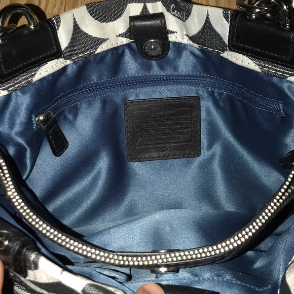 Coach Handbag - Picture 2 of 8